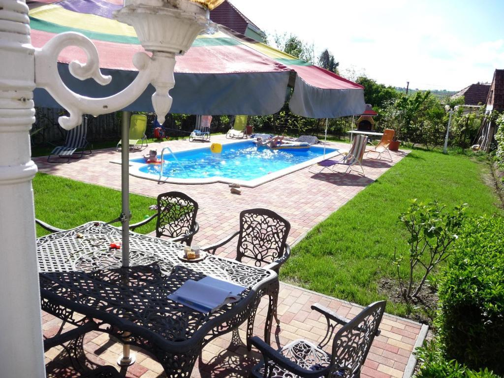 Joker Villa Apartmanhaus Hévíz Szoba fotó